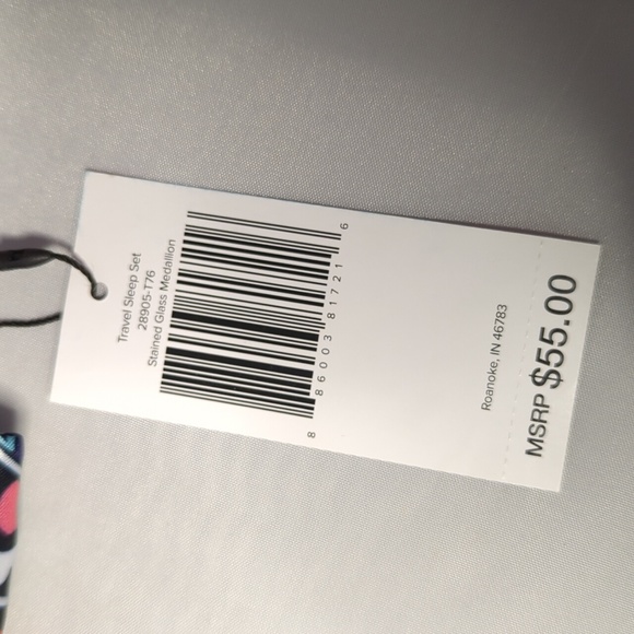 Vera Bradley Travel Sleep Set (Missing Pillowcase) Stained Glass Medalli… - Picture 3 of 7